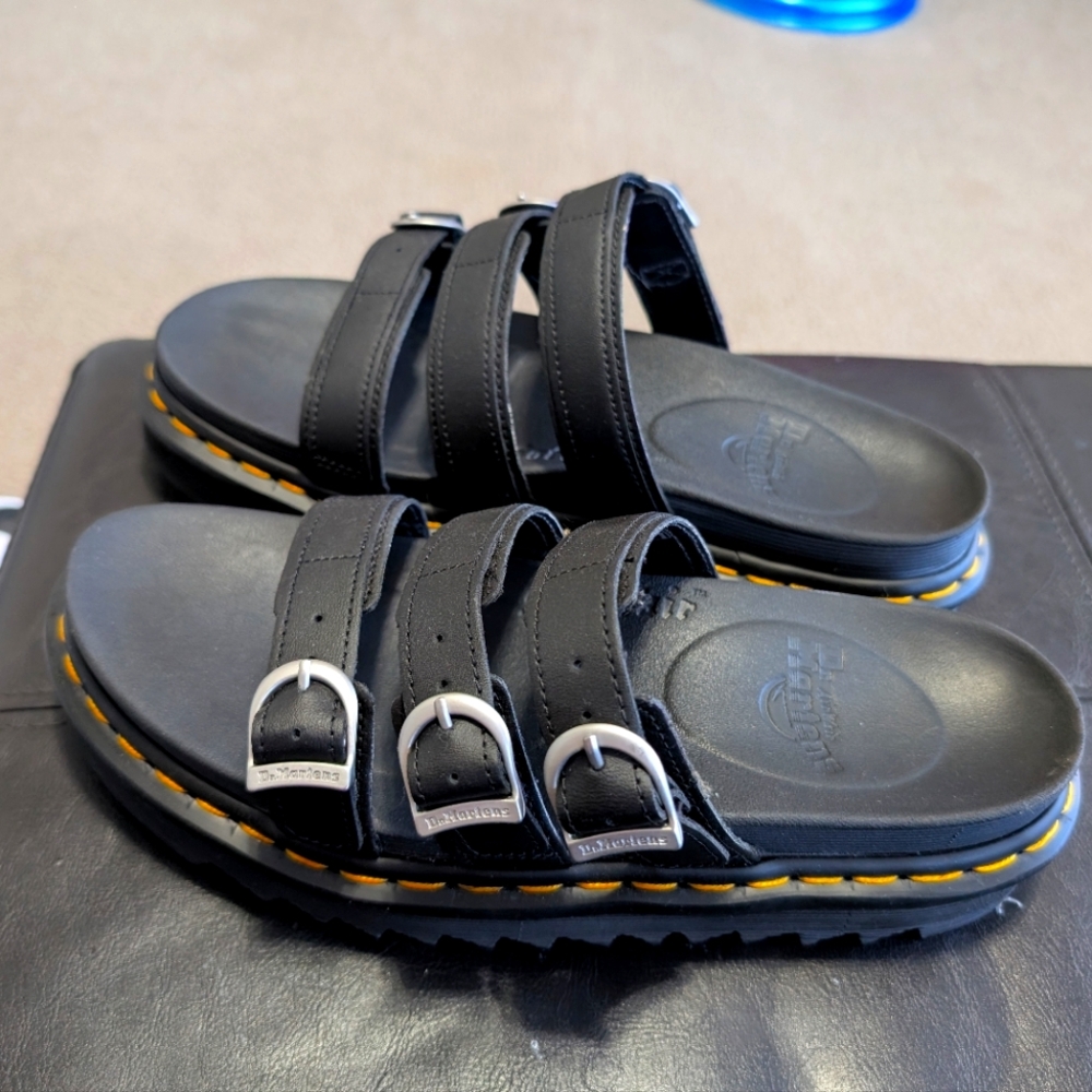 Doc Marten Sandals Flip Flops
